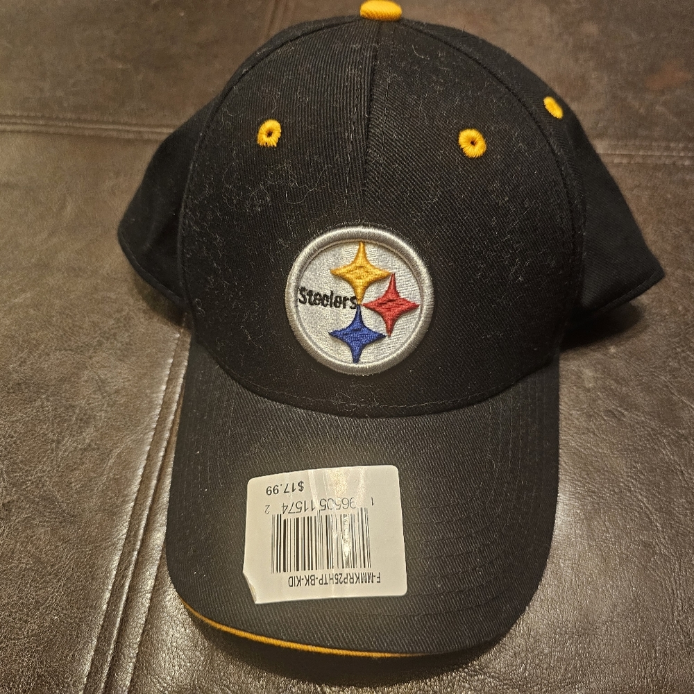 NWT Pittsburgh Steelers Kids Cap.